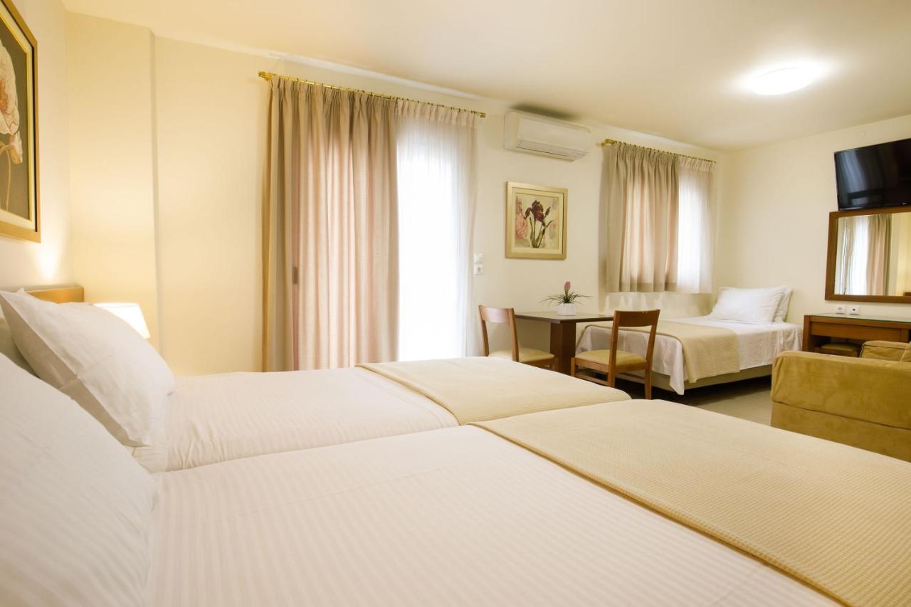 Lamía Hotel Athina מראה חיצוני תמונה