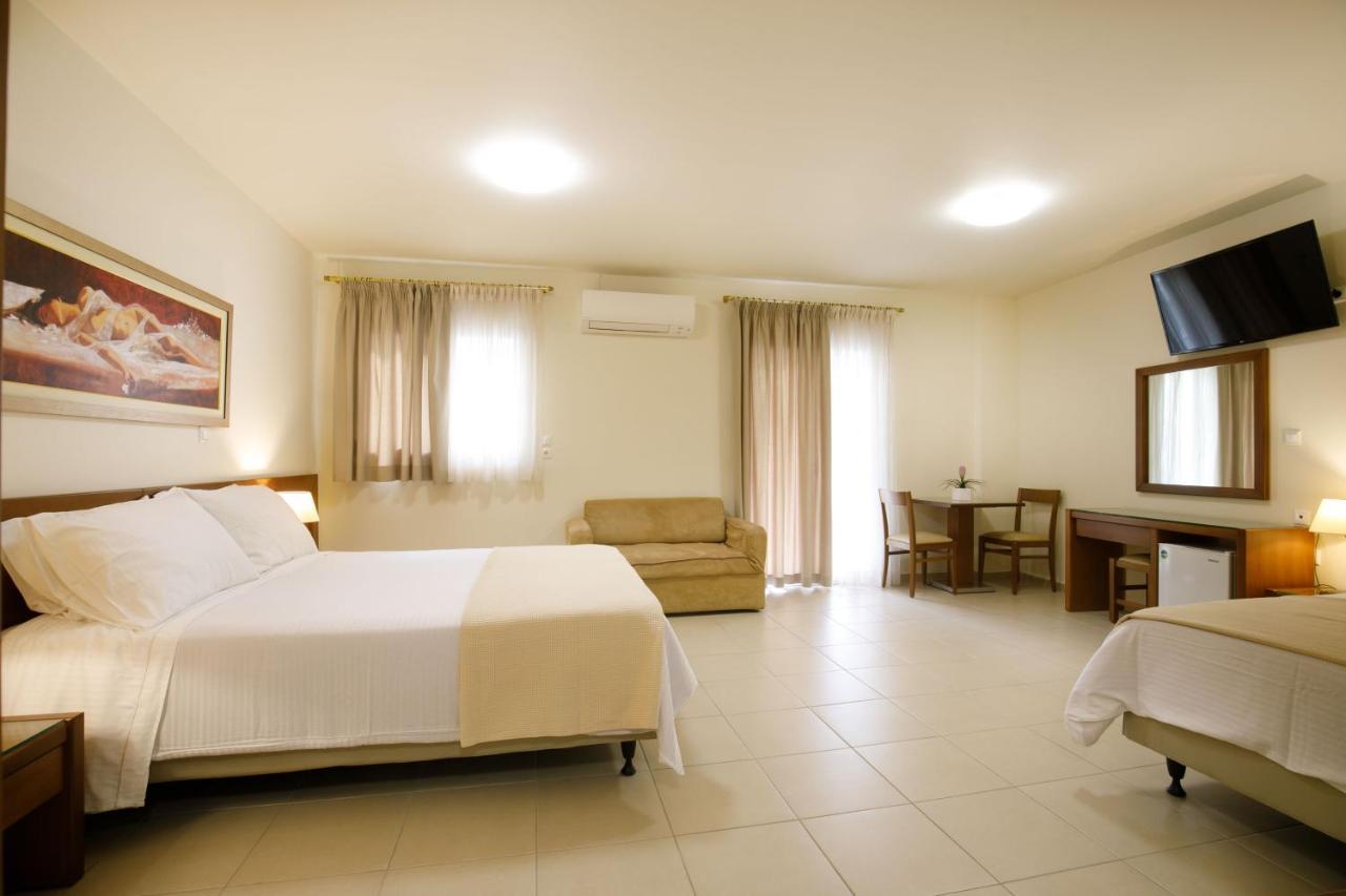 Lamía Hotel Athina מראה חיצוני תמונה