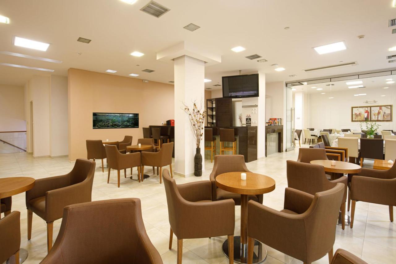 Lamía Hotel Athina מראה חיצוני תמונה